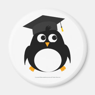 Penguin Graduation Design - Round Magnet