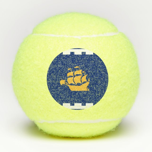Penn tennis ball with flag of Quebec City (Front)