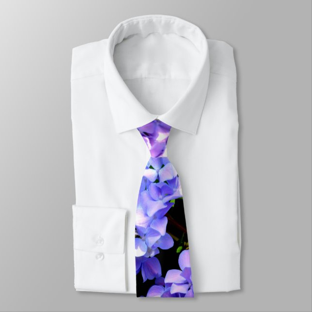 Periwinkle hydrangeas purple flowers blue flowers tie (Tied)