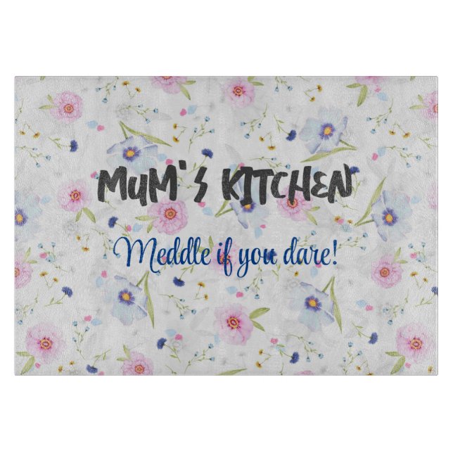 Personalised cutting board with ditsy flowers (Front)