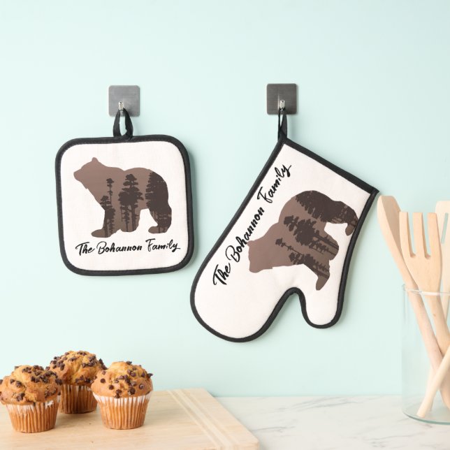 Personalised Family Name Bear Silhouette Oven Mitt & Pot Holder Set (Insitu(Hanging))