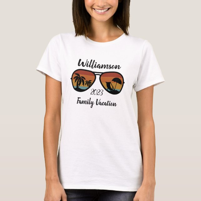 Personalised family vacation T-Shirt (Front)