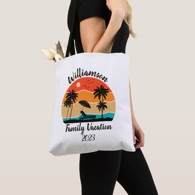 Personalised family vacation tote bag (Close Up)