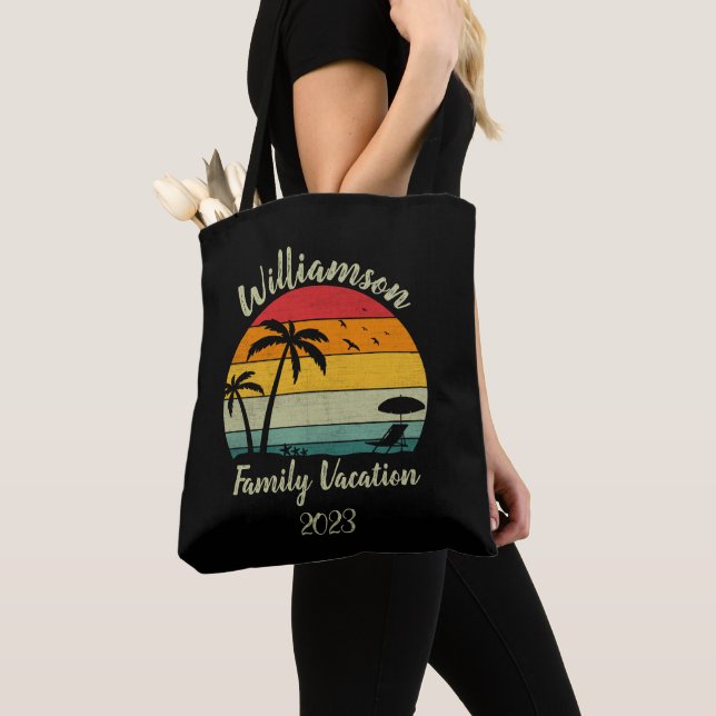 Personalised family vacation tote bag (Close Up)