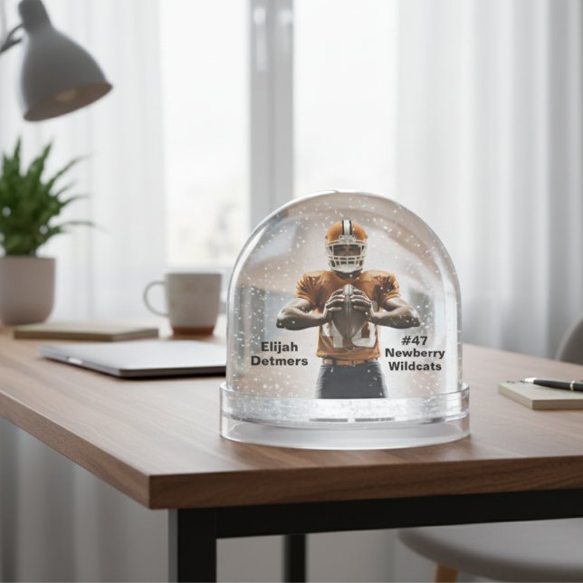  Personalised Football Player Snow Globe (Personalized Football Player Snow Globe)