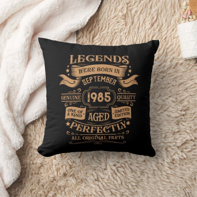 Personalised forty vintage 40th birthday party cushion (Blanket)