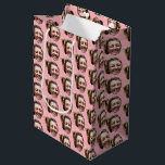 Personalised Funny Pink Custom Face Photo Girly Medium Gift Bag<br><div class="desc">A funny personalised gift bag with your custom face photo. This custom face gift bag design is a beautiful way to personalised your gifts and presents. Funny and cute custom face gift bag with pink background. Customise the face and make your own funny face gift bag.</div>