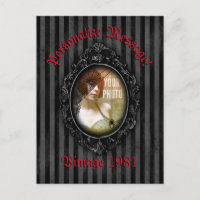 Personalised Gothic Frame With Spider