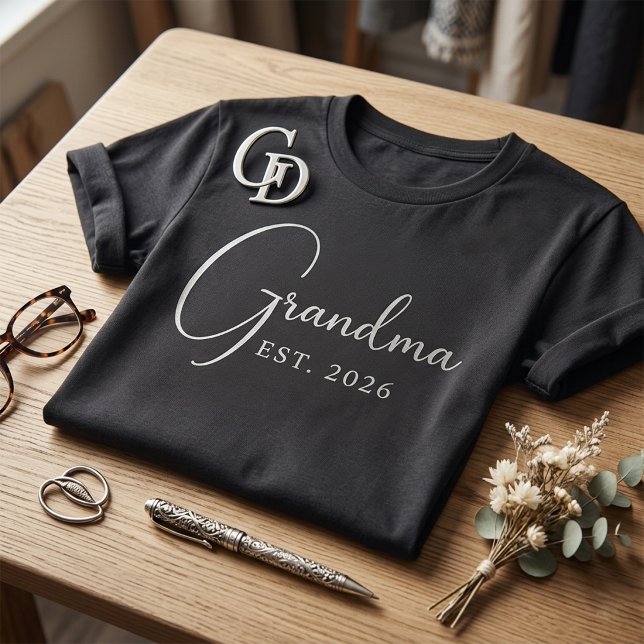 Personalised Grandma Est 2026 T-Shirt (Grandma Est 2026)