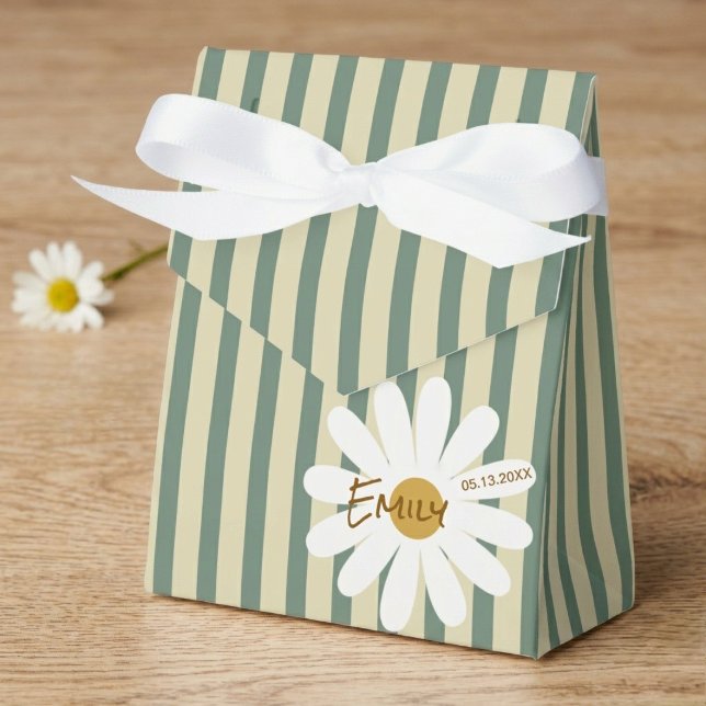 Personalised Green Daisy Favour Boxes | Floral  (Creator Uploaded)