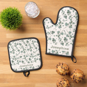 Personalised Green Floral Leaves on White Oven Mitt & Pot Holder Set
