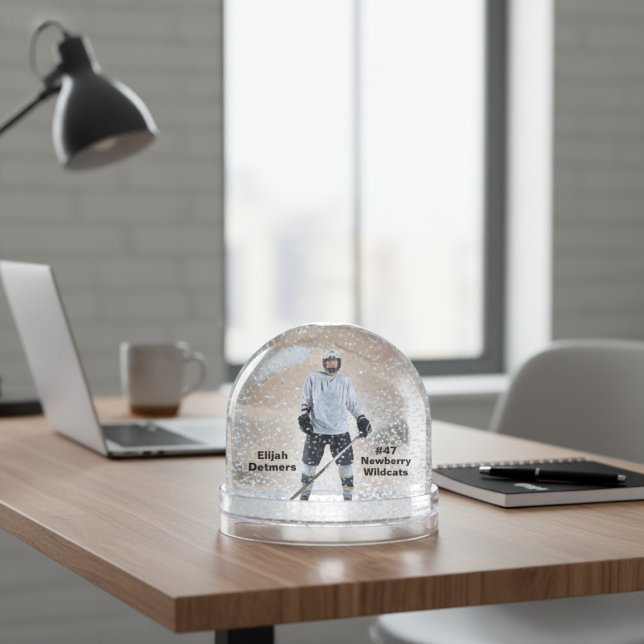  Personalised Hockey Player Snow Globe (Personalized Hockey Player Snow Globe)