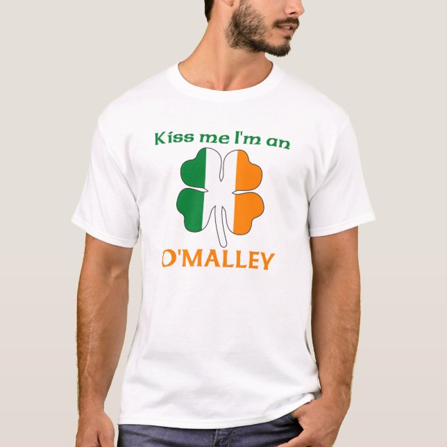 Personalised Irish Kiss Me I'm O'Malley T-Shirt (Front)