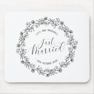 Personalised Just Married Floral Mousepad