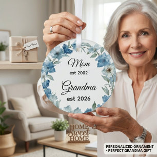 Personalised Mum to Grandma pregnancy announcemen Glass Tree Decoration
