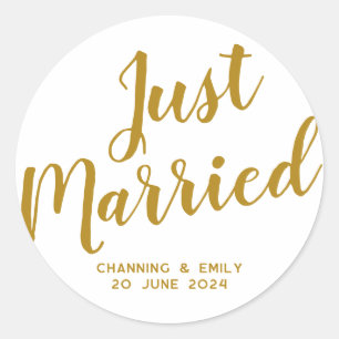 Personalised Newlywed Honeymoon Just Married Classic Round Sticker