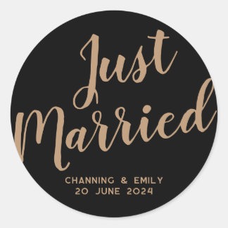 Personalised Newlywed Honeymoon Just Married Classic Round Sticker