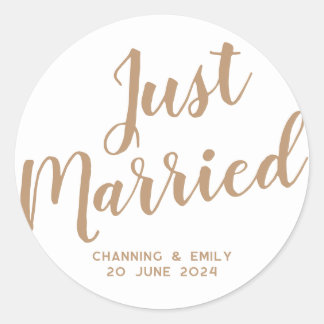 Personalised Newlywed Honeymoon Just Married Classic Round Sticker
