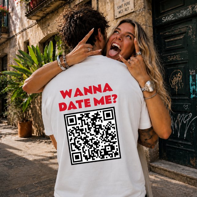 Personalised QR Code – Wanna Date/Marry Me Cool T-Shirt (Creator Uploaded)