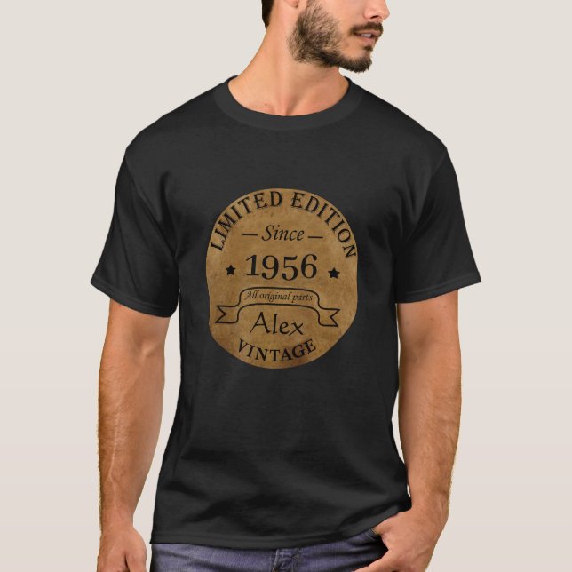 Personalised vintage 65th birthday gift T-Shirt (Front)