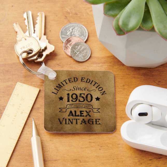 Personalised vintage 75th birthday party key ring (Desk)
