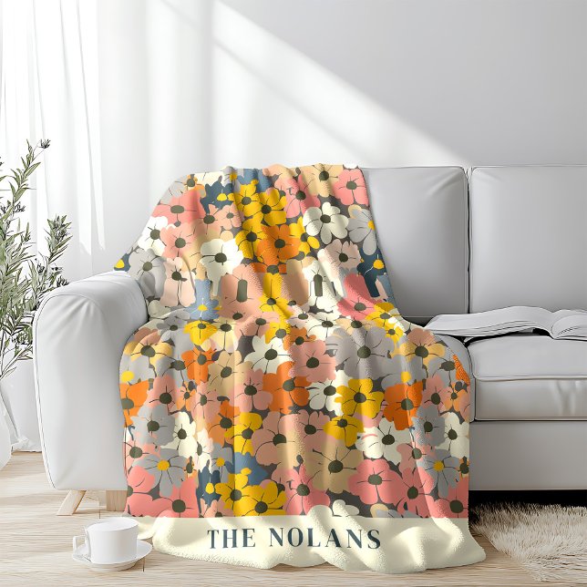 Personalised Vintage Floral Fleece Blanket (Personalized vintage floral fleece blanket)