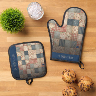 Personalised Vintage Patchwork Family Kitchen Oven Mitt & Pot Holder Set