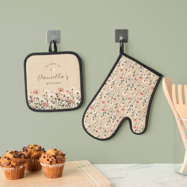 Personalised Whimsical Boho Chic Wildflower  Oven Mitt & Pot Holder Set (Creator Uploaded)