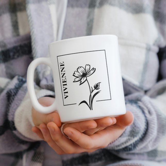 Personalized Daisy Mug – Timeless Gift of Elegance (Creator Uploaded)