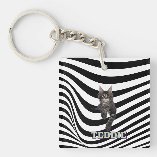 Personalized Pet Lover Keychain for Mom (Front)