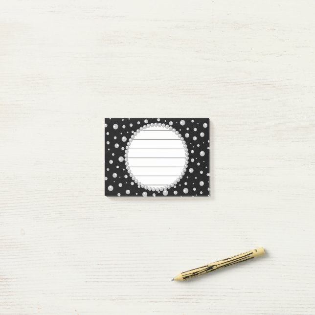 Personalized Photo with Pearls Circle on Black Post-it Notes (On Desk)