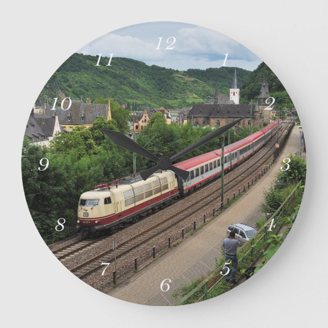 Personenzug in St. Goar Large Clock (Front)