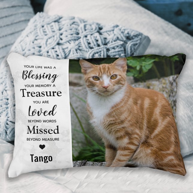 Pet Loss Remembrance Gift Sympathy - Cat Memorial Decorative Cushion (Creator Uploaded)