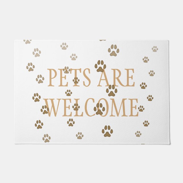 "Pets Are Welcome" Cats & Dogs Pawprints White Doormat (Front)