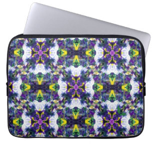 Petunia Love... Laptop Sleeve