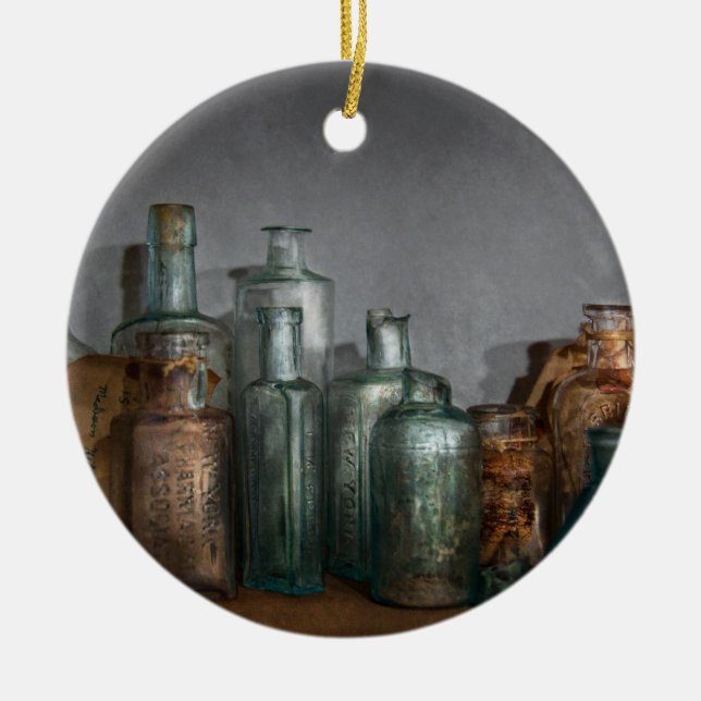 Pharmacy - Doctor I need a refill Ceramic Tree Decoration (Front)