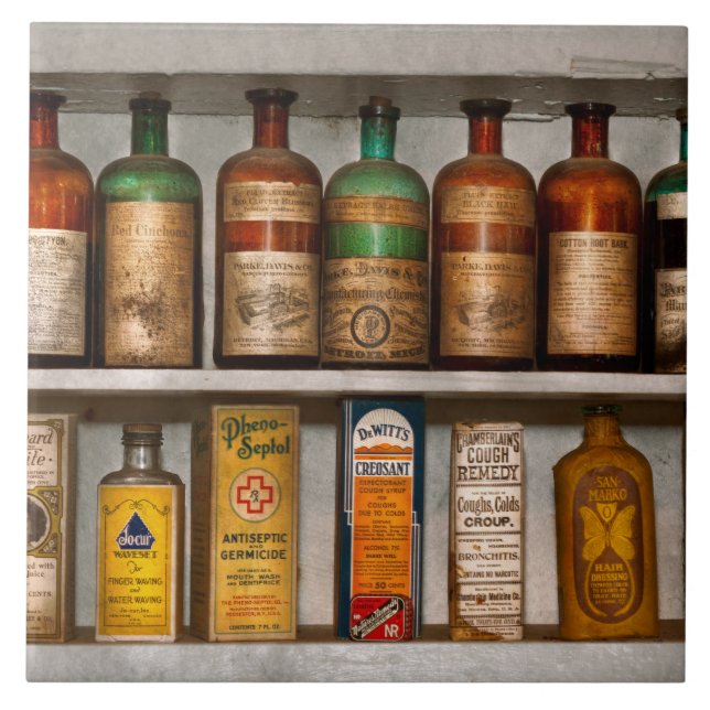 Pharmacy - Medicine - Extracts and Remedies Tile (Front)