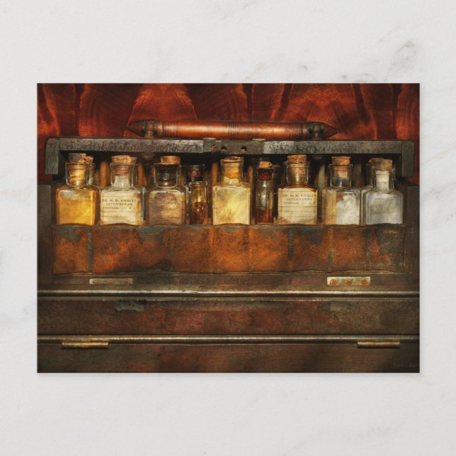 Pharmacy - Veterinarian - Travelling pet medicine Postcard (Front)