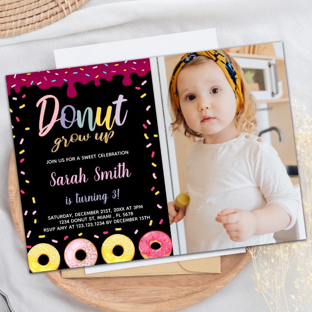 Photo Black Pastil Colour Doughnut Birthday Invitation (Photo Black Pastil Color Donut Birthday Invitation)