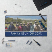 Photo Horizontal or Panoramic Family Reunion