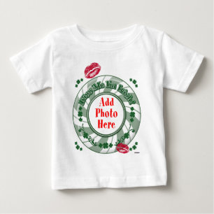 PHOTO Kiss Me I'm Irish Green Striped Circle Kiss Baby T-Shirt