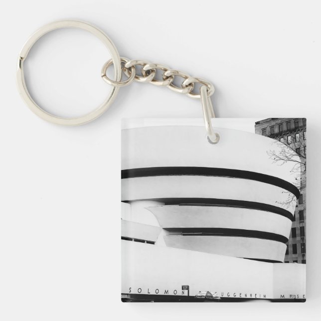 Photo of the Guggenheim Museum in New York City Key Ring (Front)