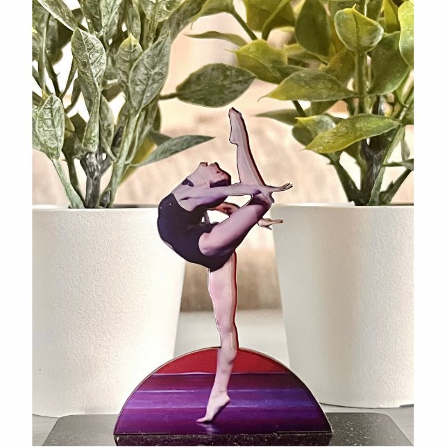 Photo Statue Sculptures turns a photo into statue Standing Photo Sculpture (Front)