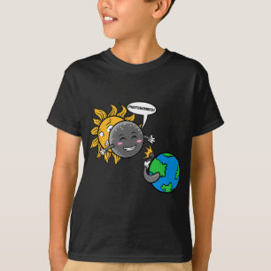 Photobomb! Adorable Cute Total Solar Eclipse 2024 T-Shirt