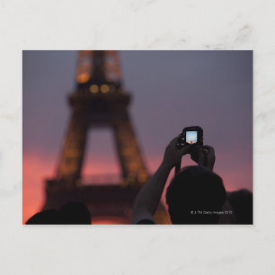 Photographing the Eiffel Tower with a smartphone Postcard