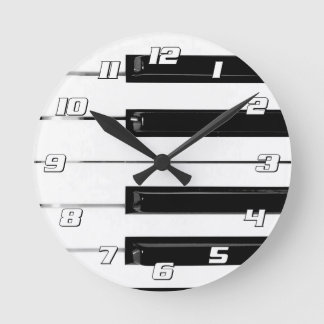 Piano Keyboard Keys with Numbers Round Clock