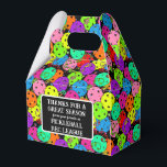 Pickleball Party Balloons on Black Thank You Favour Box<br><div class="desc">Pickleball party, personalised, end of season rec league, pickleball tournament thank you favours. Festive pickleball party gift favour box bag for any pickleball player with colourful confetti and pickleball balloons on a black background. Blue, red, bright green, yellow, pink, and purple balloons made from pickleball balls. Colourful pickleball-themed birthday, anniversary,...</div>