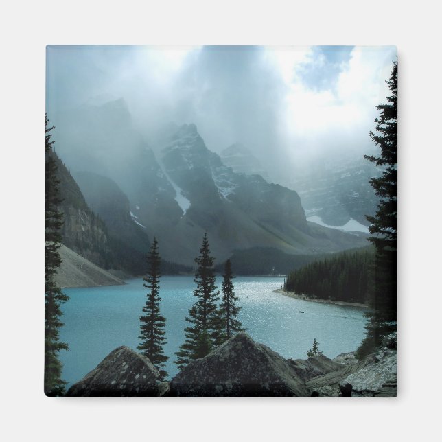 Picturesque Moraine Lake from Banff National Park. Magnet (Front)