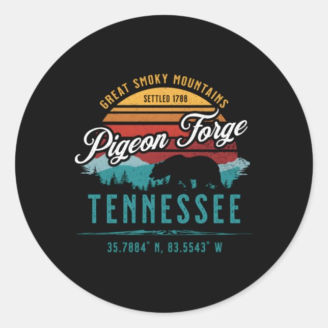 Pigeon Forge Tennessee Great Smoky Mountains Bear  Classic Round Sticker (Front)
