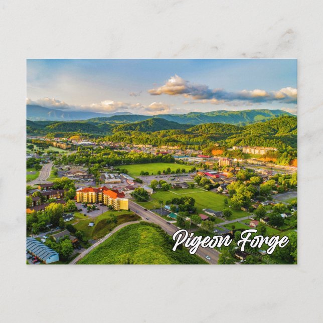 Pigeon Forge, Tennessee, United States Postcard (Front)